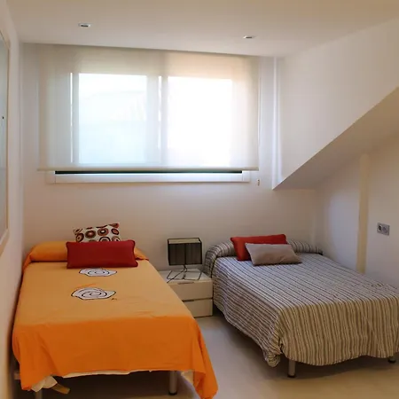 Duplex Os Pios, Centrico